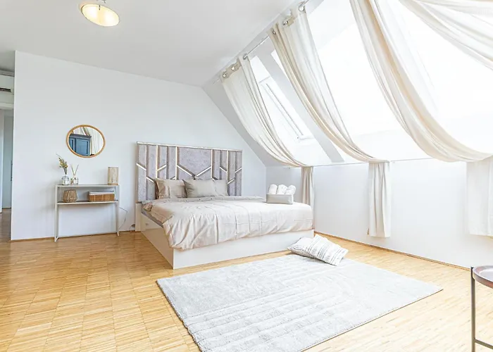 Luxury 3Br And1 Lr Apartment In The Heart Of Vienna