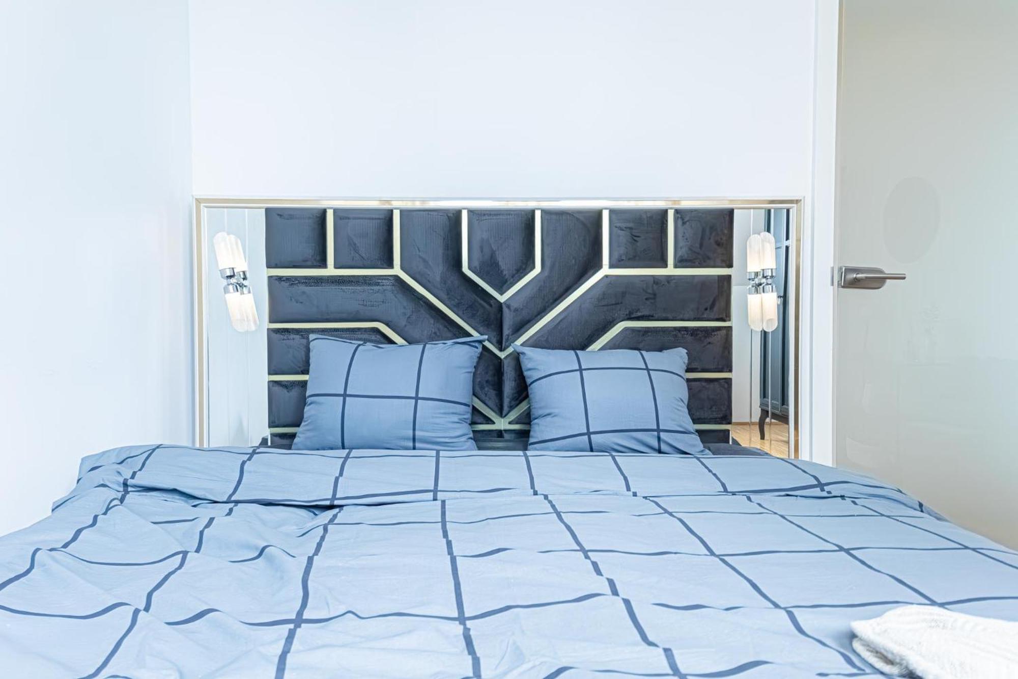 Luxury 3br And1 Lr In The Heart Of