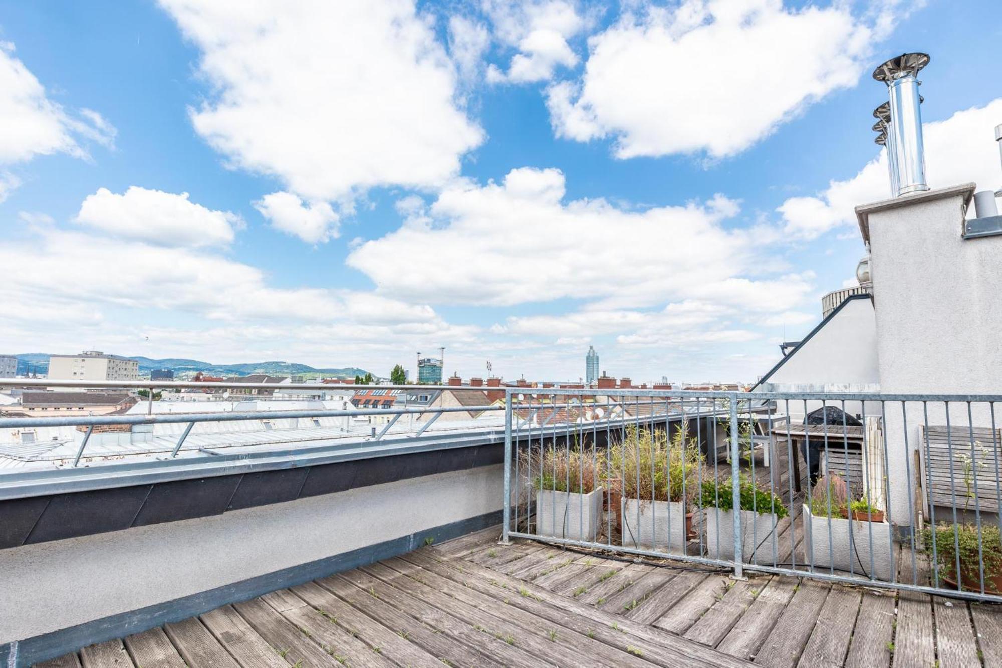 Luxury 3br And1 Lr In The Heart Of * Vienna